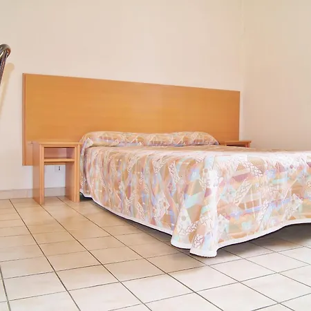 De La Baronne 3*